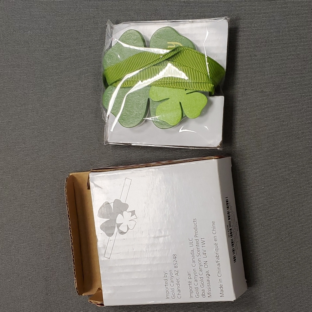 Lucky‎ Shamrock Magnatie from Gold Canyon